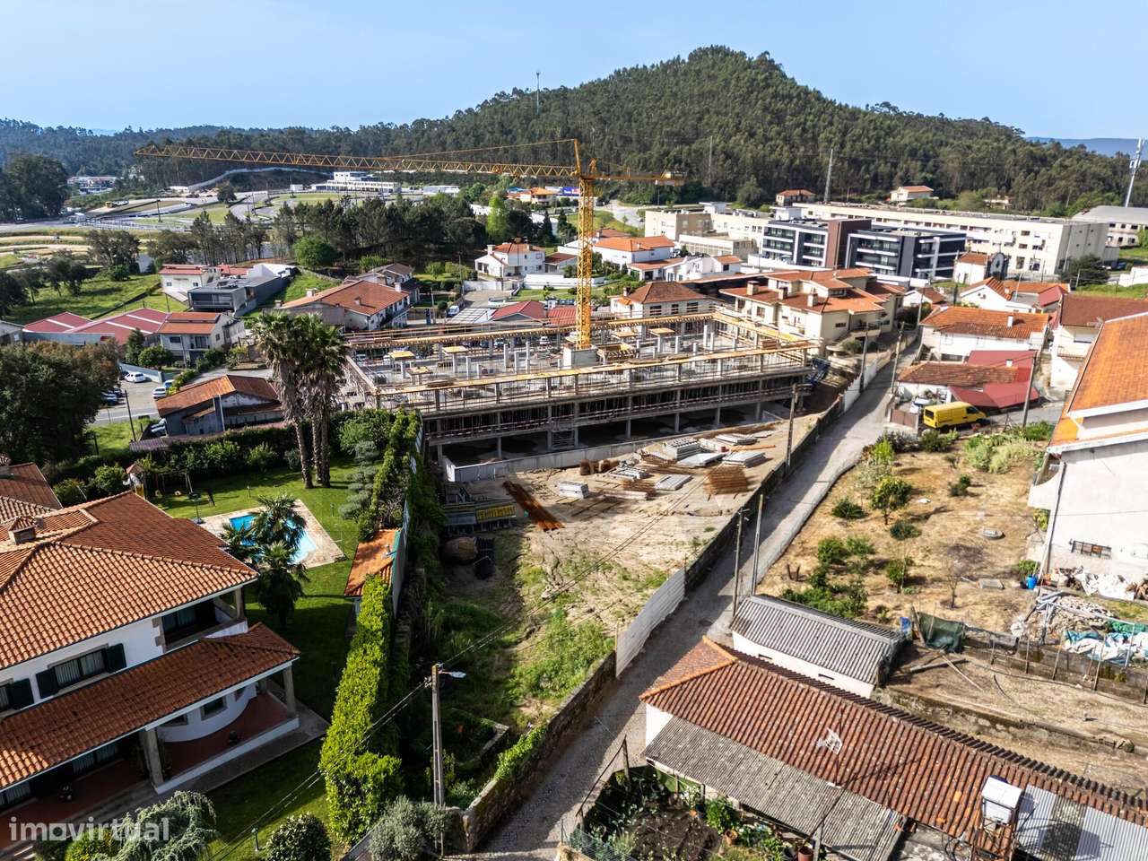 Apartamento T2 inserido no empreendimento Baltar 676, em Baltar – Pare-13