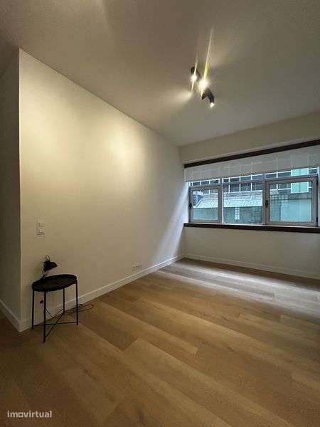 T1 Remodelado com 100 m² – Olaias, Lisboa | Potencial para T2 - Grande imagem: 5/11