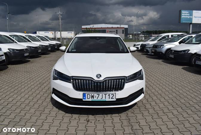 Skoda Superb 2.0 TDI SCR Ambition DSG - 5