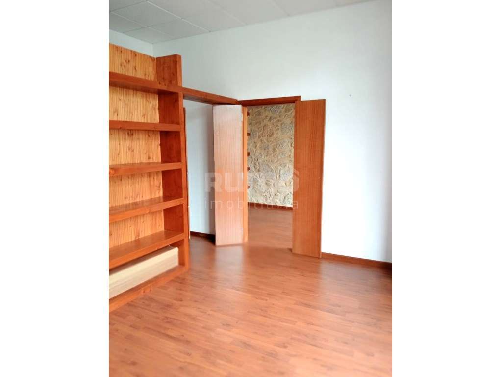 Escritório para Serviços com Potencial de Conversão em Apartamento ...-6