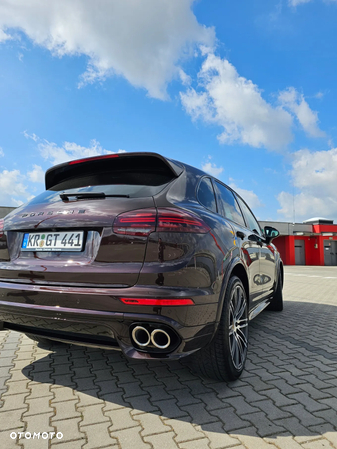 Porsche Cayenne GTS - 11