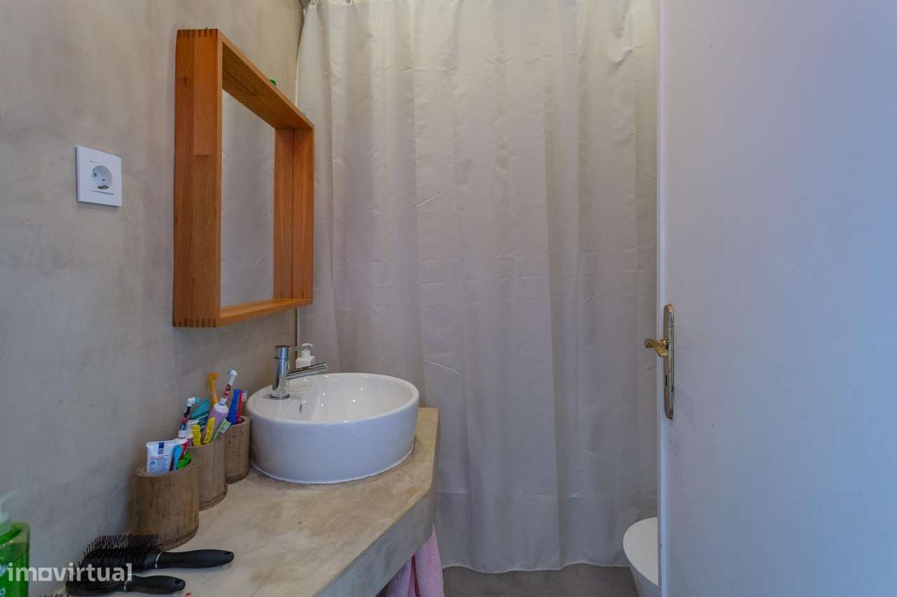 Moradia T4+1 para remodelação Gandarinha em Cascais-22