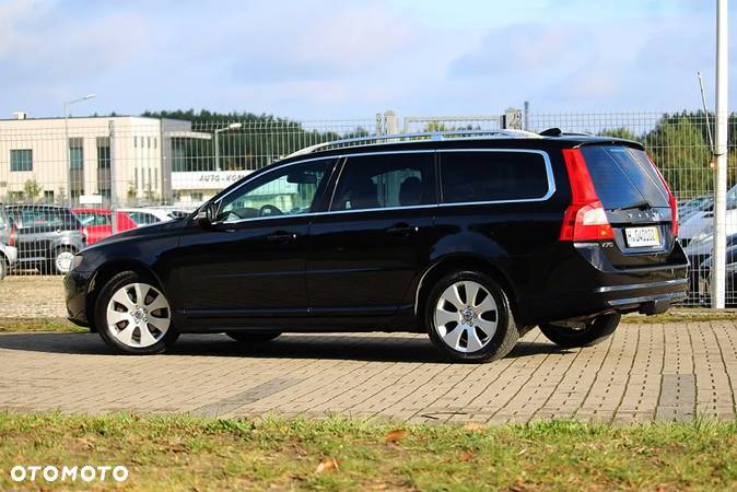 Volvo V70 D5 Summum - 16