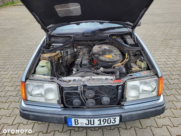 Mercedes-Benz W124 (1984-1993) - 22