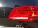 Tripla / Lampa / Stop Dreapta Capota Portbagaj VW Passat B7 Berlina / Sedan 2010 - 2015 Cod Culoare LC9X - 2