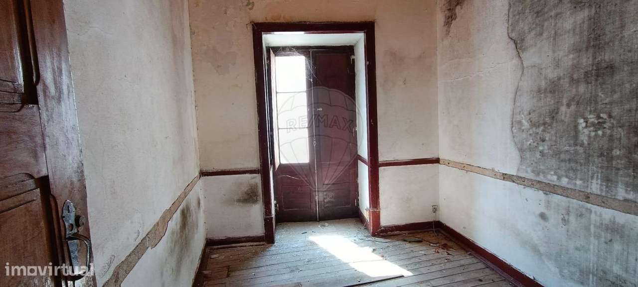 Moradia T21 para venda-9