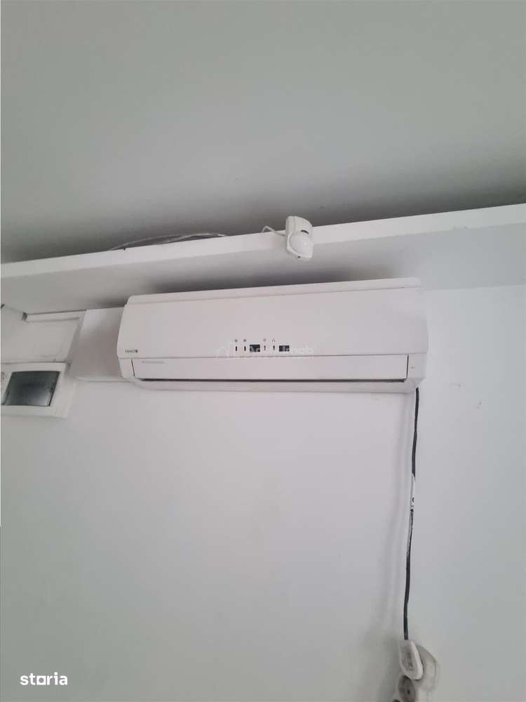 De inchiriat Spatiu comercial si teren strada Bucuresti langa C.E.C - Imagine principală: 5/7