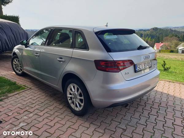 Audi A3 1.6 TDI Sportback - 4