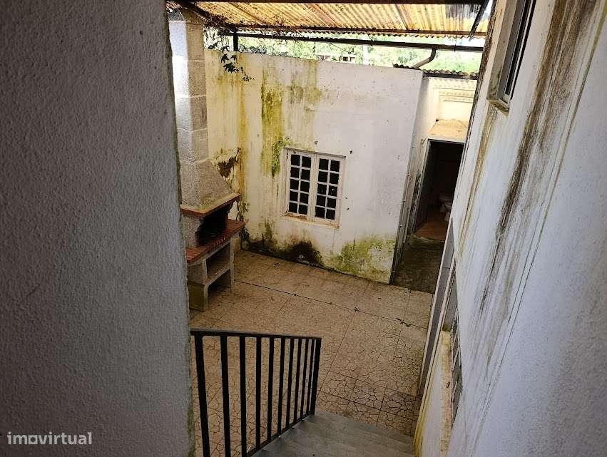 Moradia T4 p/remodelar, Póvoa, Figueira de Lorvão, a 20 km de Coimbra-51