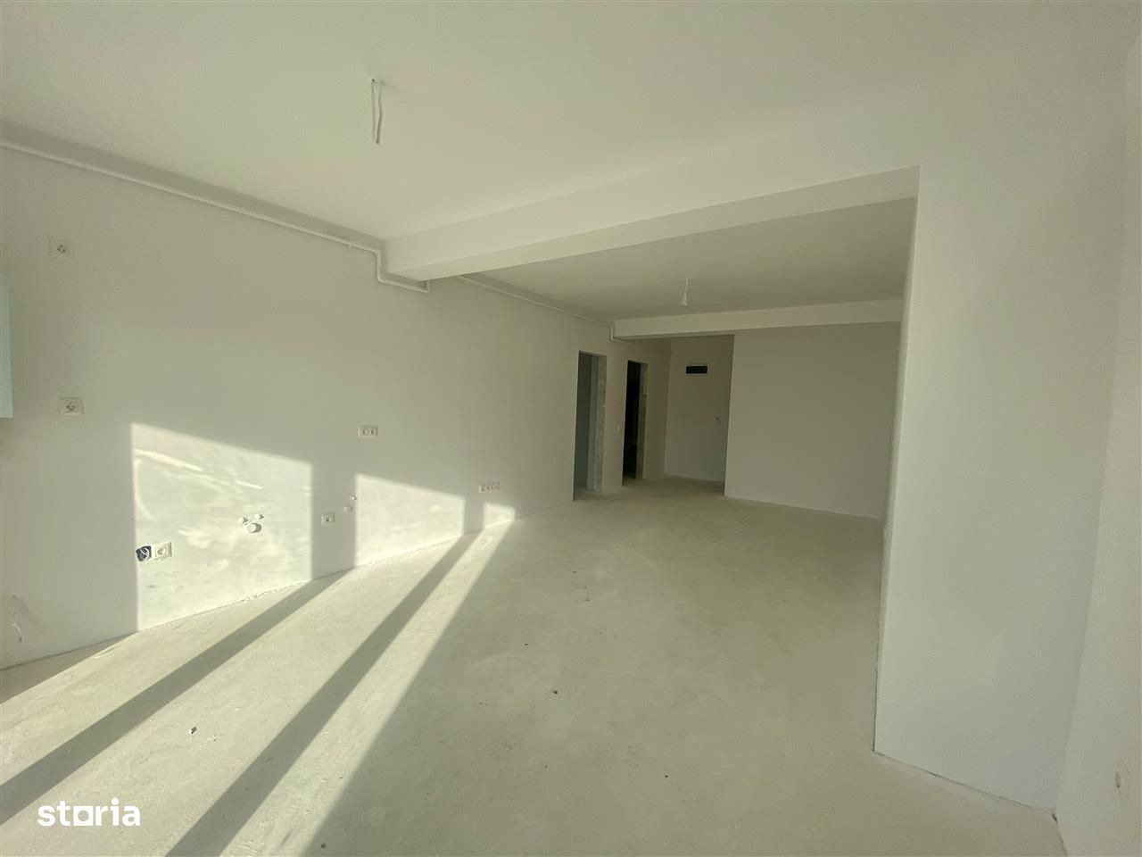 Apartament 2 camere, la alb, intabulat- terasa 10 mp