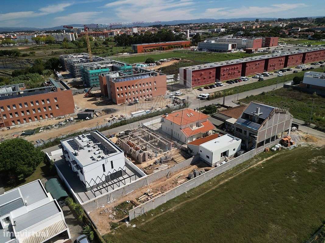 Prédio  para venda - Grande imagem: 3/28