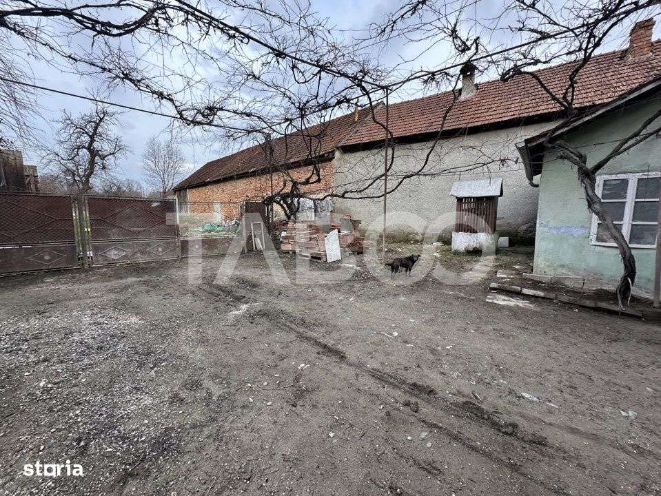 Casa de vanzare 4 camere 125 mpu teren liber 923 mp anexa Comuna Lisa - Imagine principală: 2/8