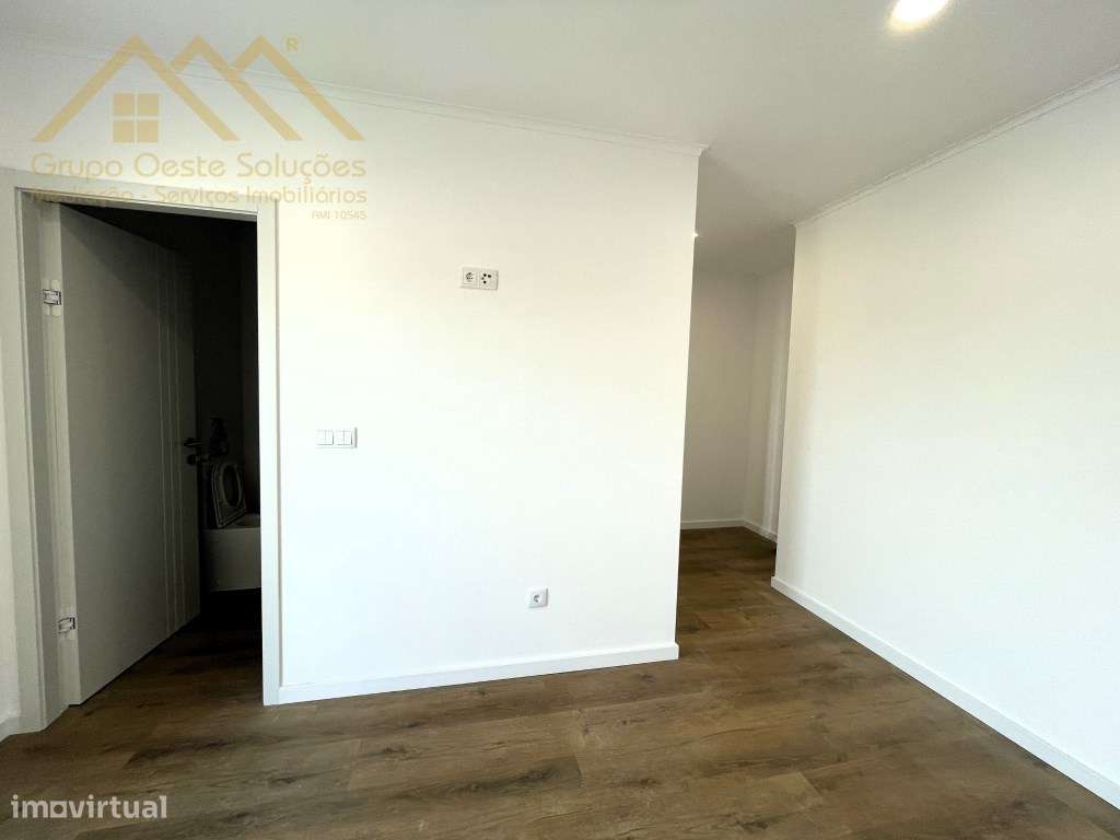 Moradia Bifamiliar ' NOVO'-12