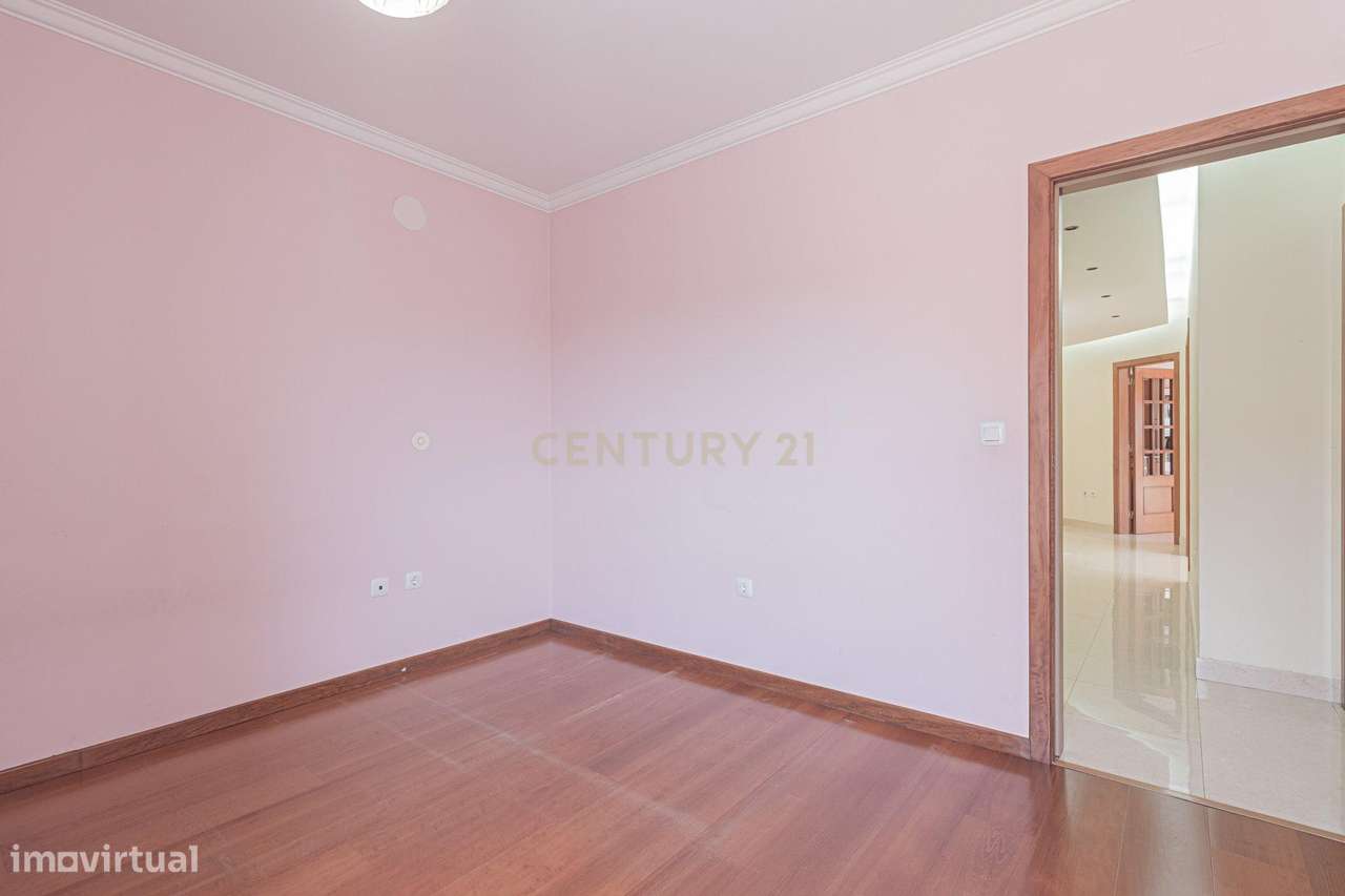 Apartamento T2 em Mafra — Luminoso, Espaçoso e Pronto a Viver-24