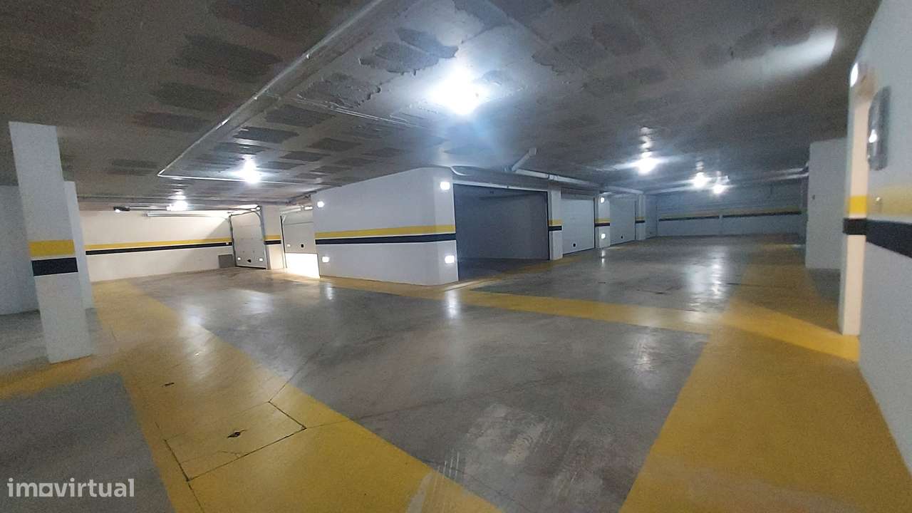 Apartamento T3 novo C/ box- Leiria-28