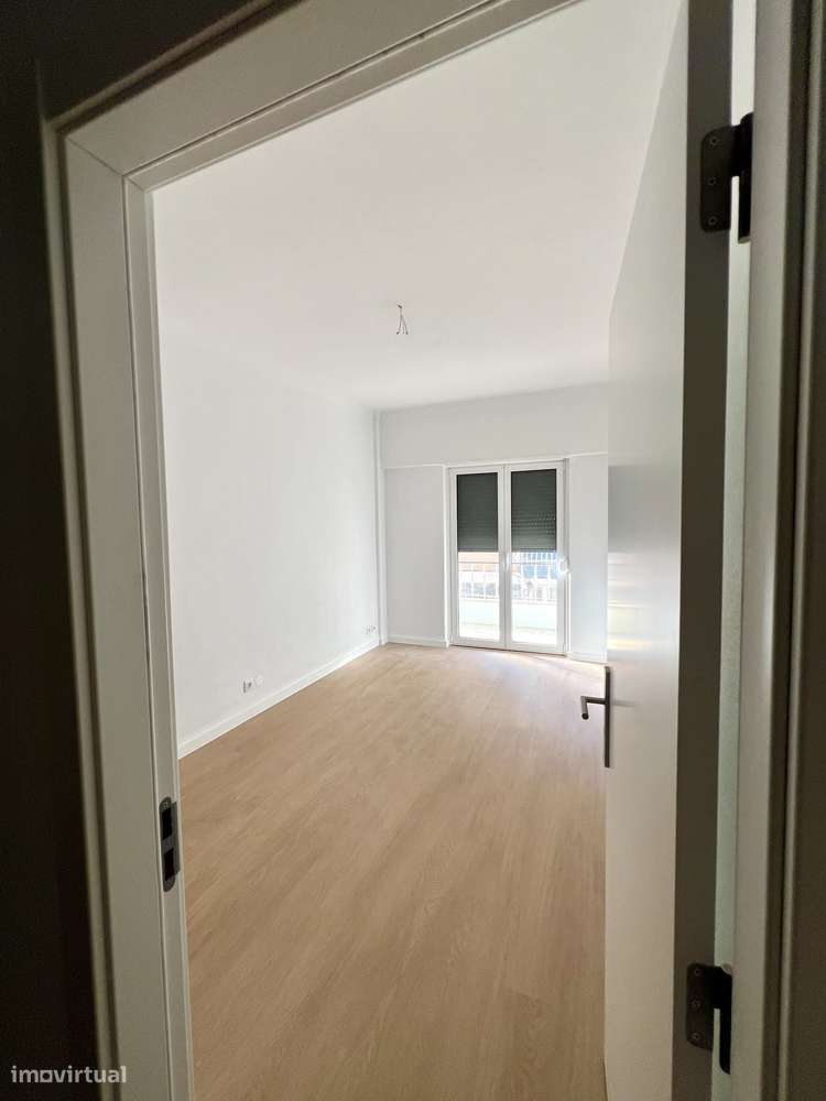 Apartamento T3 renovado no Beato - Grande imagem: 5/25