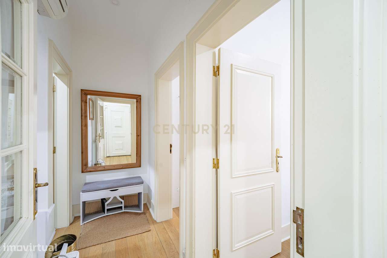 Elegante Apartamento T3 Renovado no Centro Histórico de Lisboa – Rua d - Grande imagem: 5/38