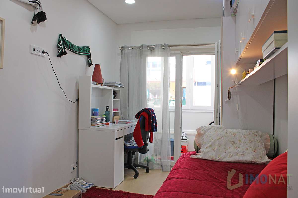 2 Apartamentos ,  T 2 + T 1-12