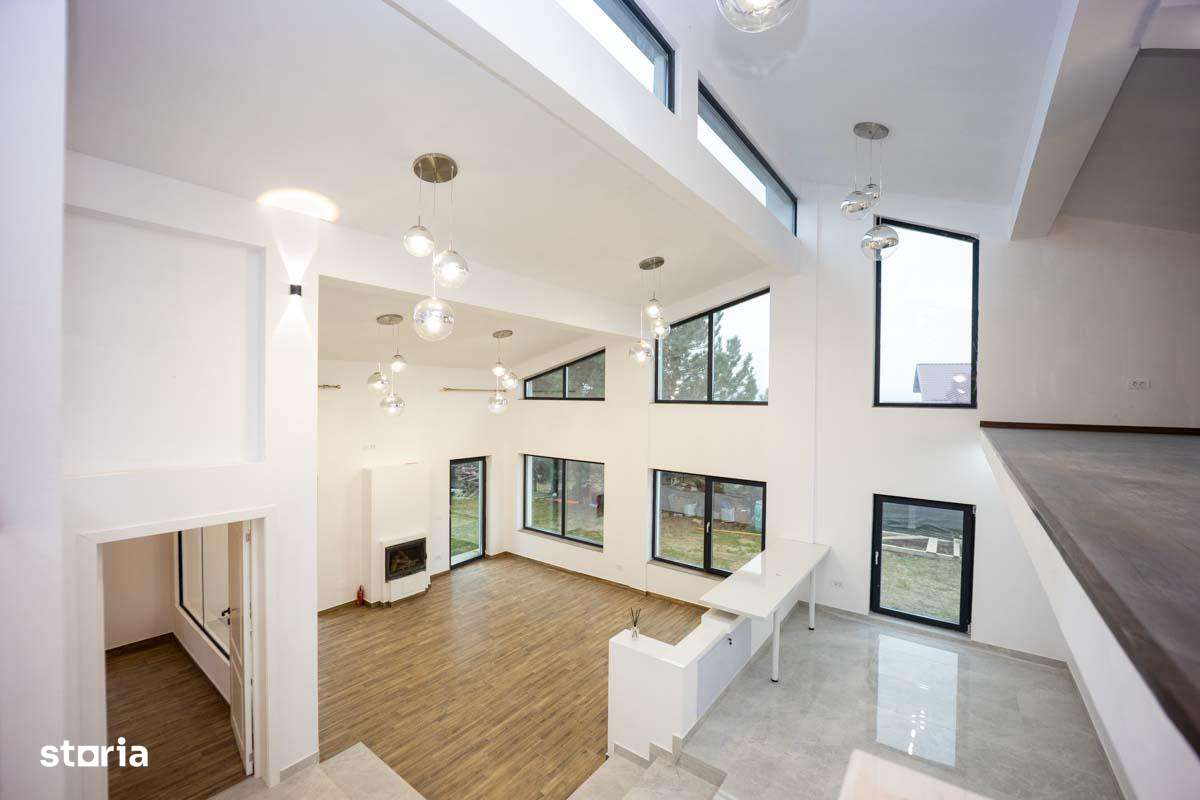 BARN HOUSE 4 camere HlinceaTEREN 1500 mp - Imagine principală: 5/20