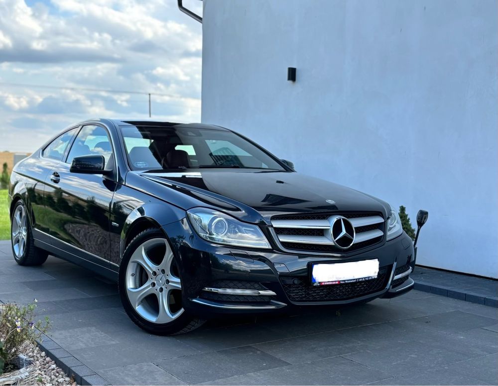 Mercedes-Benz C W204 2011