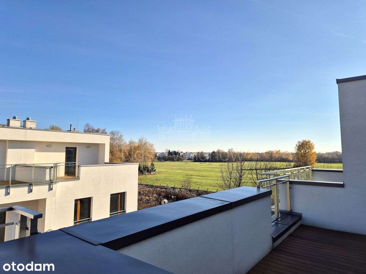 Funkcjonalny segment na początku Ursynowa-9