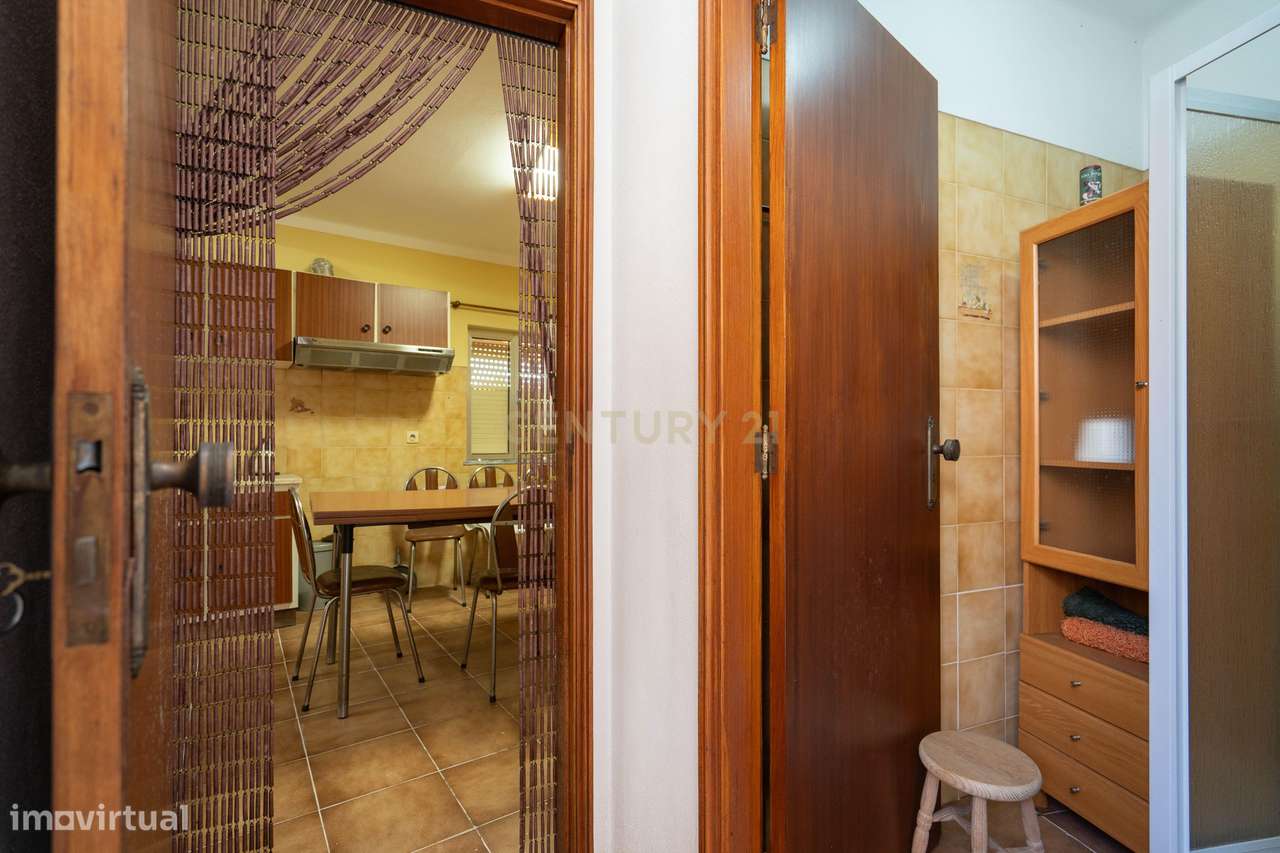Moradia T3 c/ Vista para o Rio Mondego-40