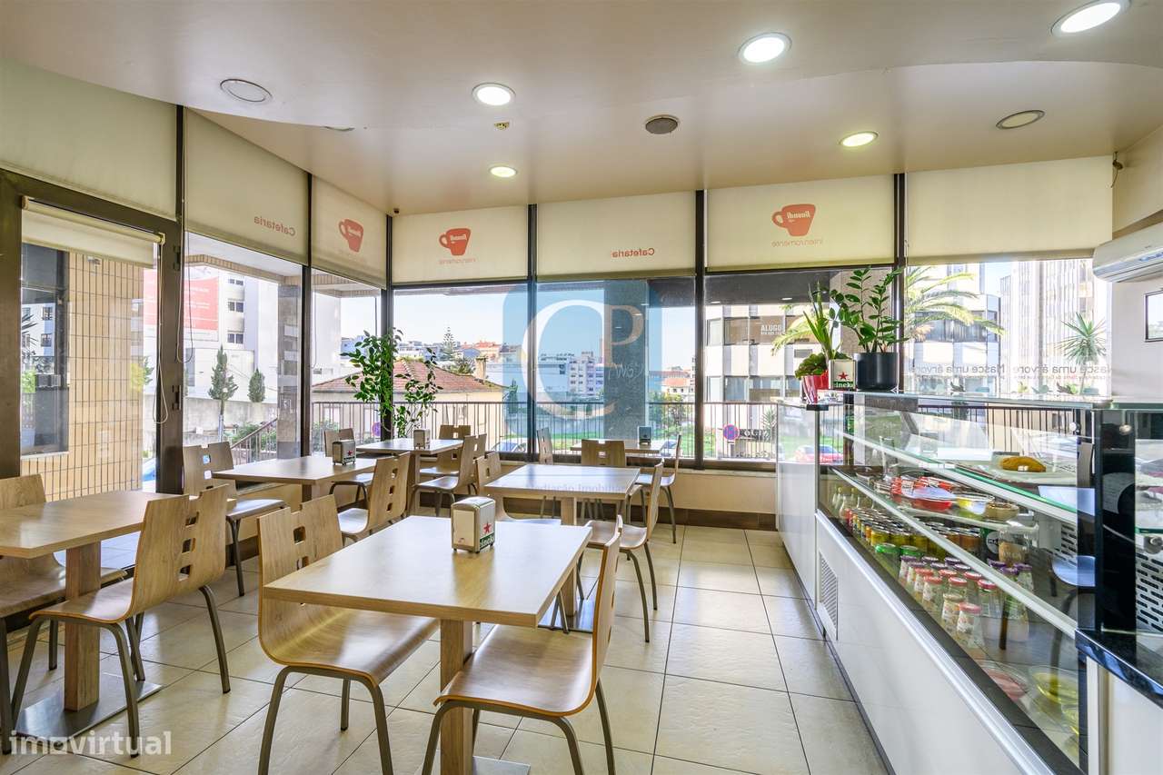 Café mobilado e equipado, em Vila Nova de Gaia - Grande imagem: 2/14