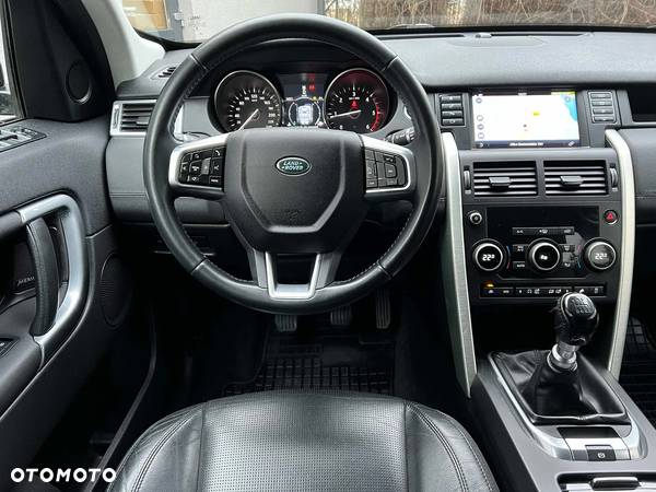 Land Rover Discovery Sport 2.0 TD4 HSE - 33