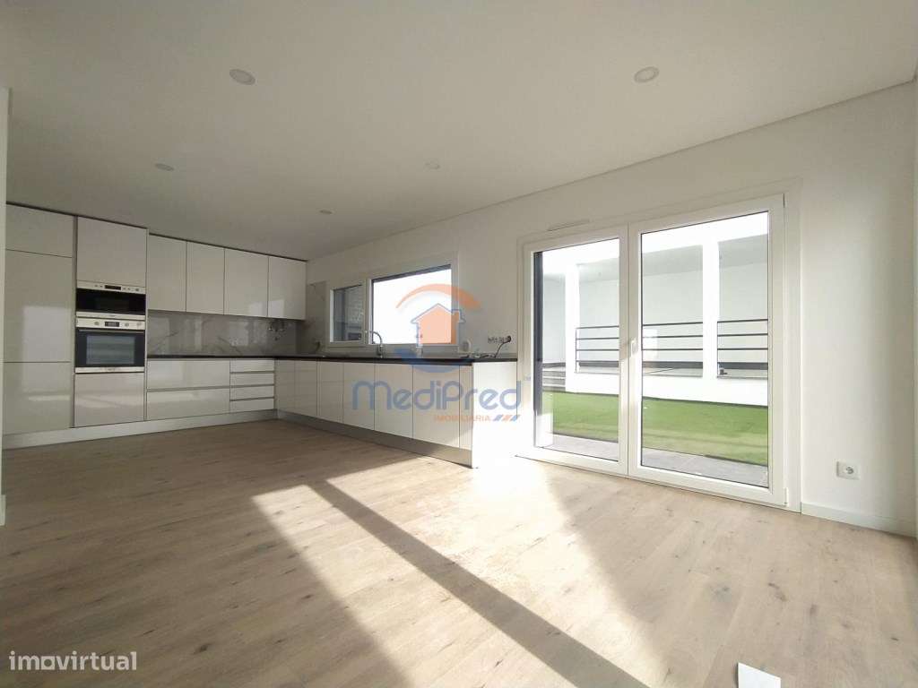 Apartamento T3 NOVO | Paradela, Santo António dos Cavaleiros - Grande imagem: 5/15