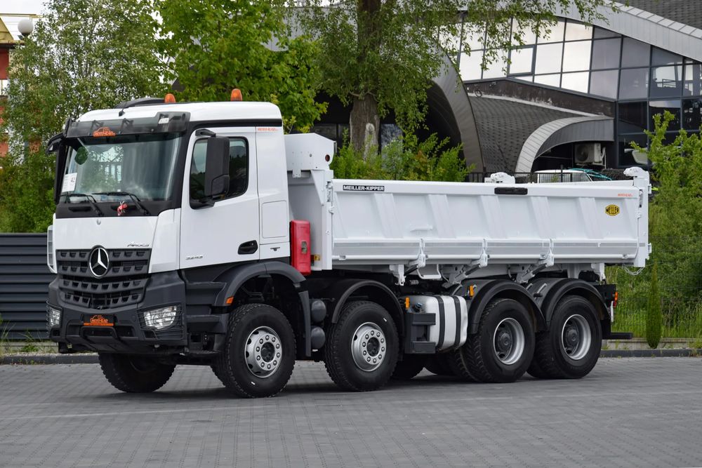Mercedes-Benz Arocs 2015