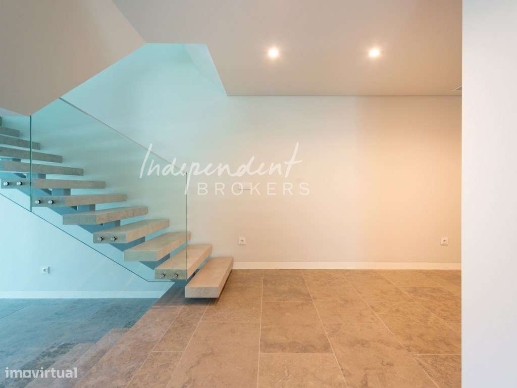 APARTAMENTO DUPLEX T4 COM PISCINA-11