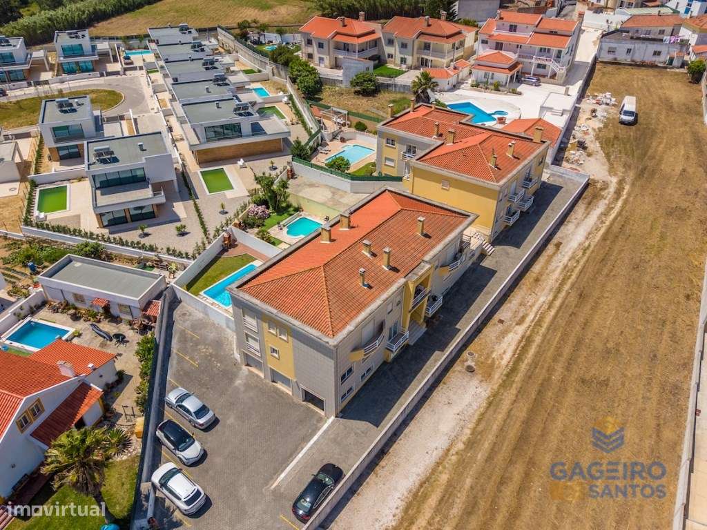Apartamento T1 com garagem fechada a 950 metros da praia de Salir d...-30