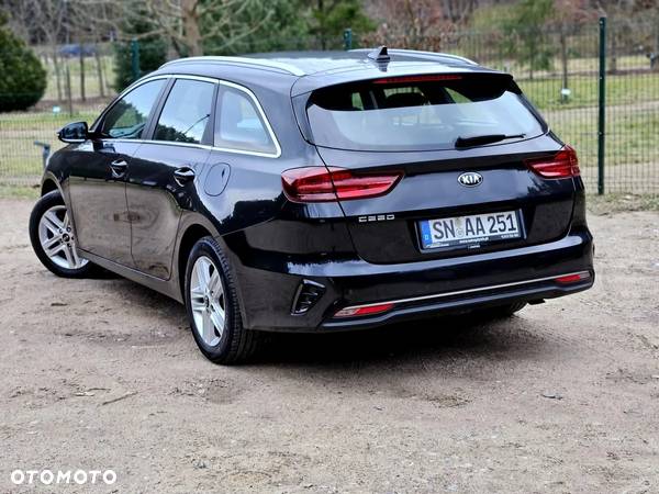 Kia Ceed 1.0 T-GDI Business Line Plus - 17