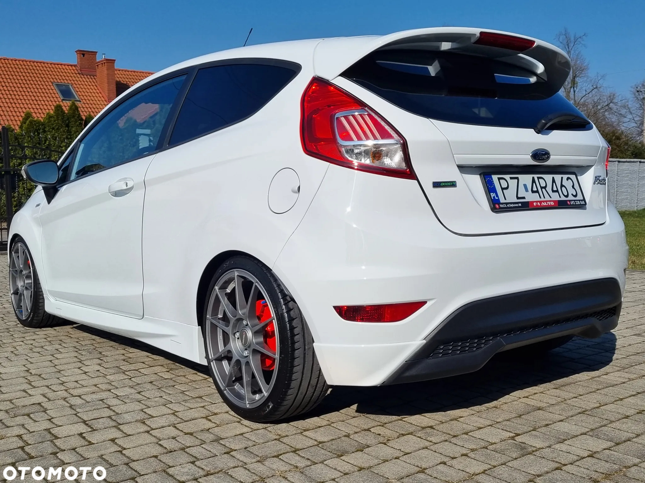 Ford Fiesta 1.0 EcoBoost Start-Stop ST-LINE - 2