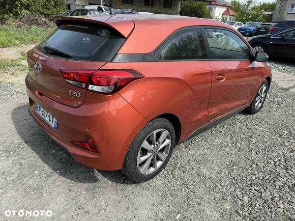 Hyundai i20 - 22