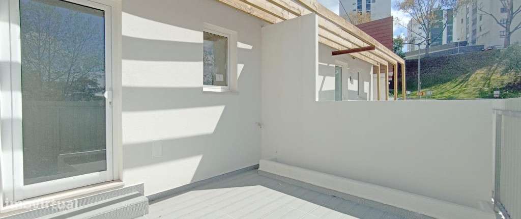 Moradia M4, Vale das Flores-9