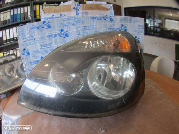 Farol 15601700L RENAULT CLIO 2 2001 1.5 DCI 65CV 5P CINZA ESQ H7 + H1 HELLA - 1