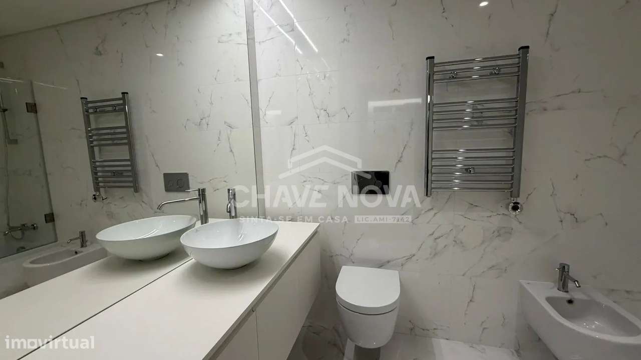 Apartamento T2 C/ Terraço 55m2 Garagem Maia centro-9