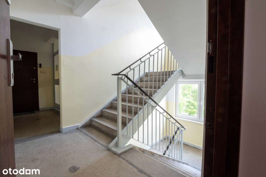 3 pok. z widną kuchnią przy metrze i parku Urlicha-12