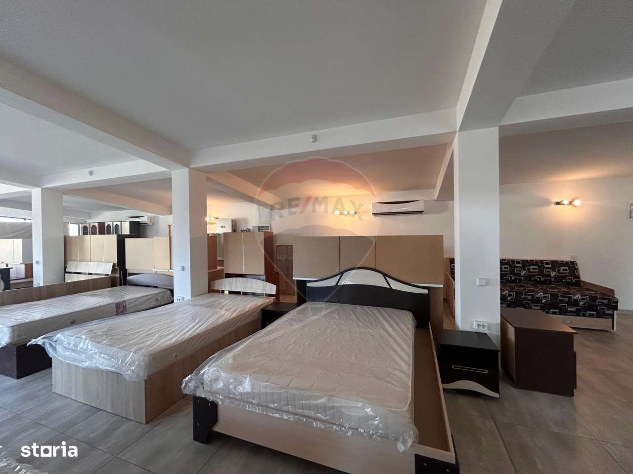 Spațiu comercial de 222 mp de închiriat în Bals - Imagine principală: 5/9