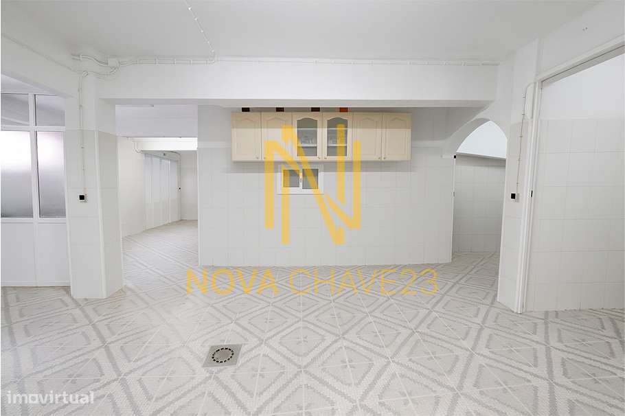 Armazém de 136m² na Avenida Santa Maria– Espaçoso, Luminoso e Versátil - Grande imagem: 3/12