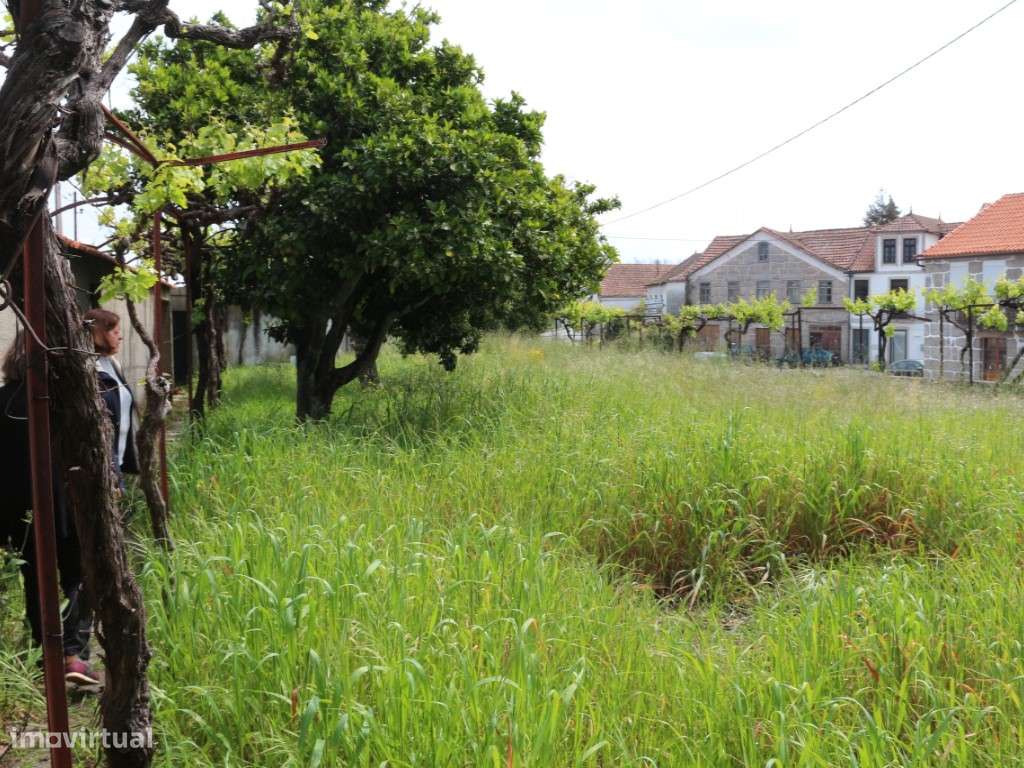 Moradia isolada inserida em terreno de 727m2 - Venda da Esperança, ...-10