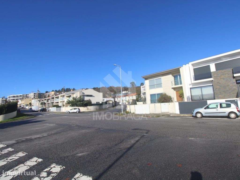 Venda de Terreno para Lotear, em Gualtar, Braga-28