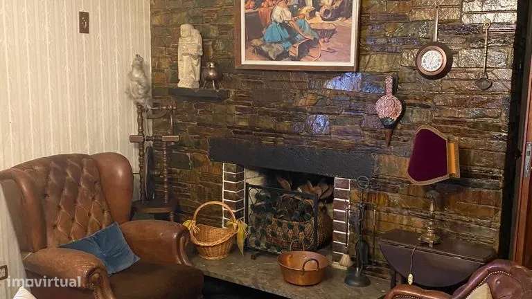 MORADIA T4 NO CENTRO DA CIDADE DE VIANA DO CASTELO COM TERRENO - Grande imagem: 2/20