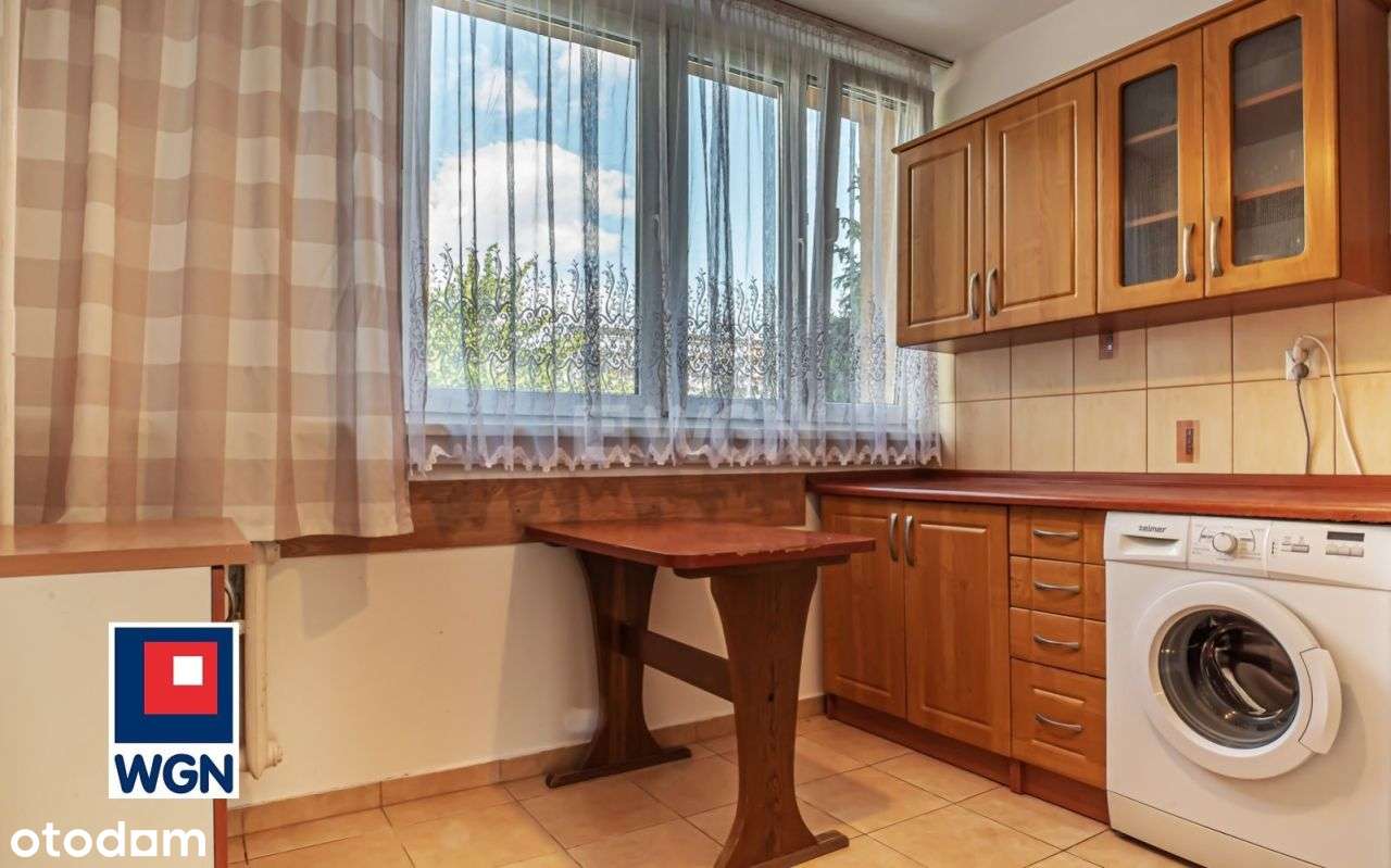 Mieszkanie 3-pokojowe, I piętro, balkon, c.o.-miejskie.-5