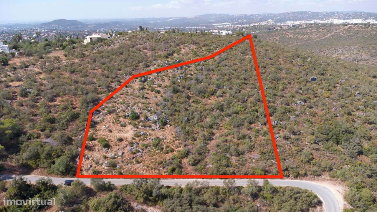 Terreno Rústico com 9920m2 na Goldra de Cima, Algarve-0