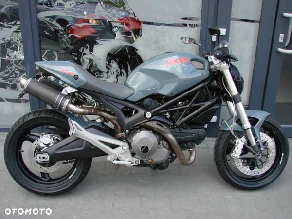 Ducati Monster - 8