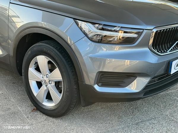 Volvo XC 40 1.5 T3 Momentum Tech Edition - 14