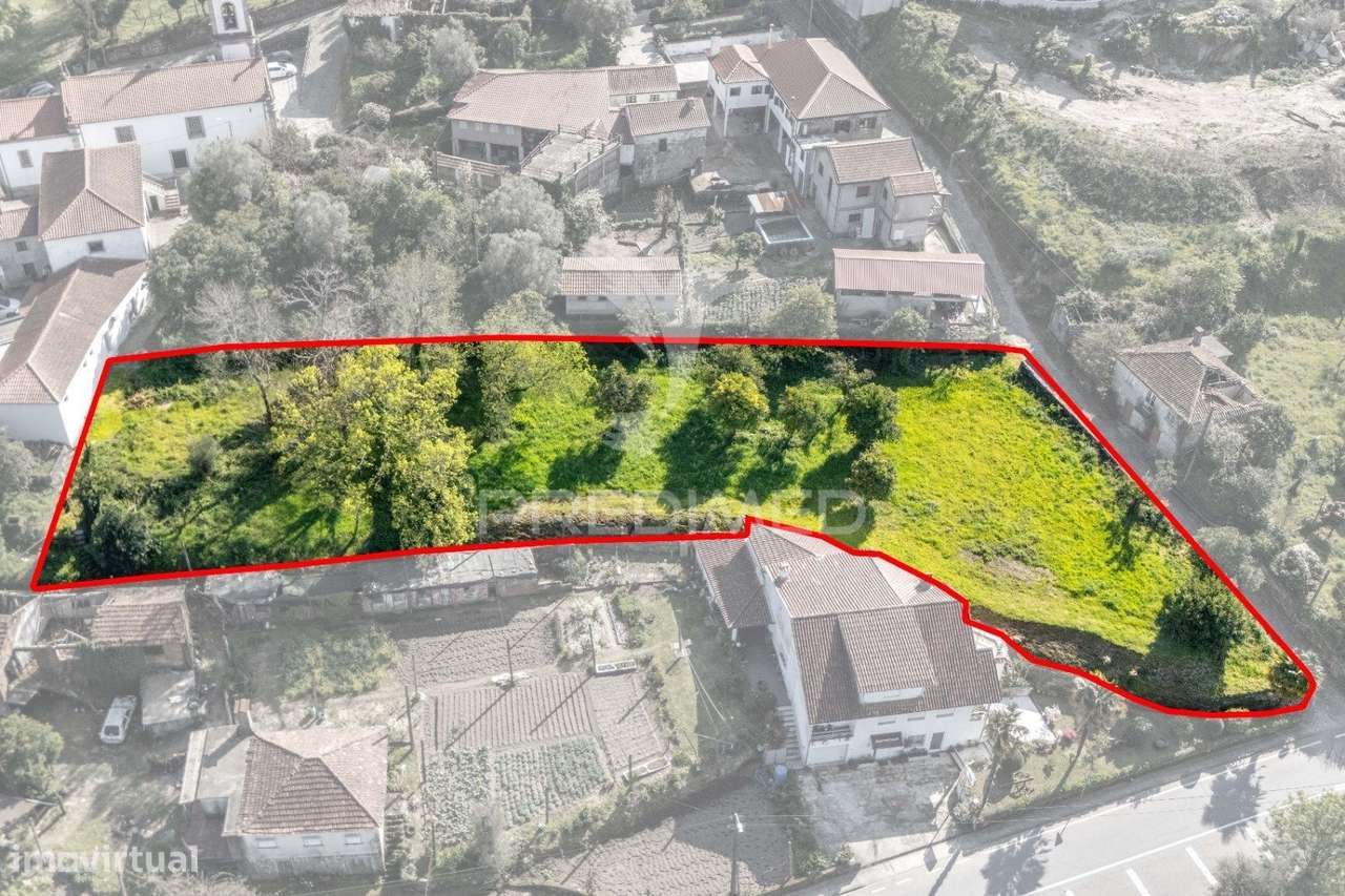 Terreno com 2.135 m² em Rio Caldo – Gerês | Oportunidade de Investi... - Grande imagem: 4/17