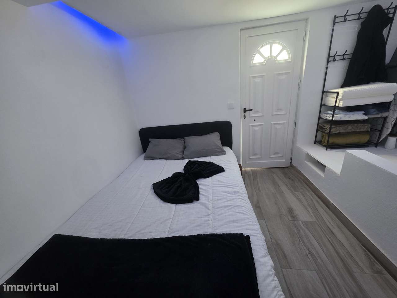 Moradia T1 + 1 com 2 terraços perto do Mar e Marina-19